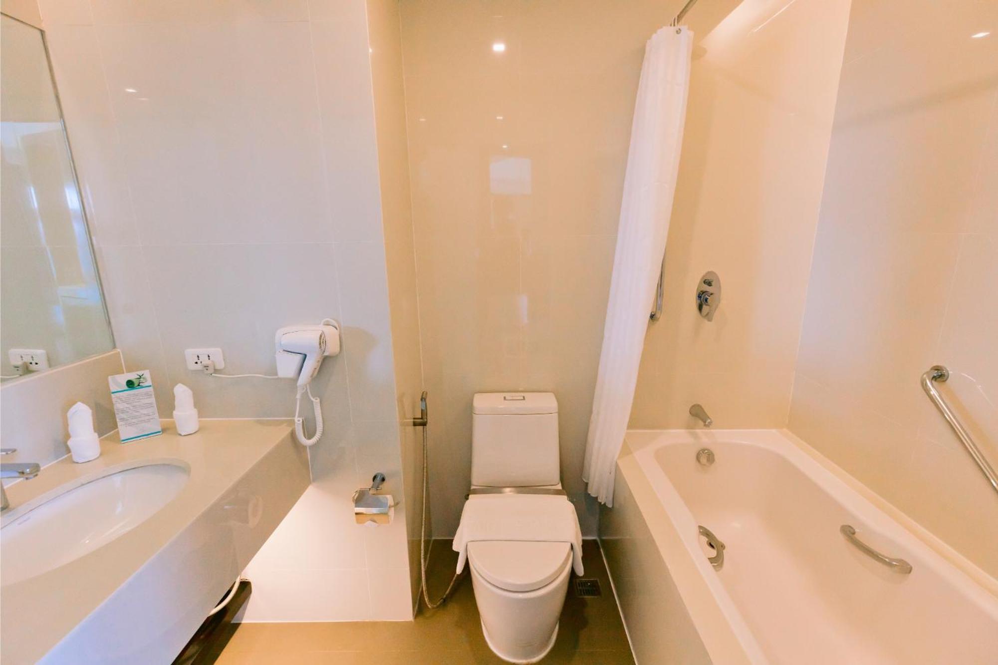 Arterra Seaview Resort Lapu-Lapu City Zewnętrze zdjęcie