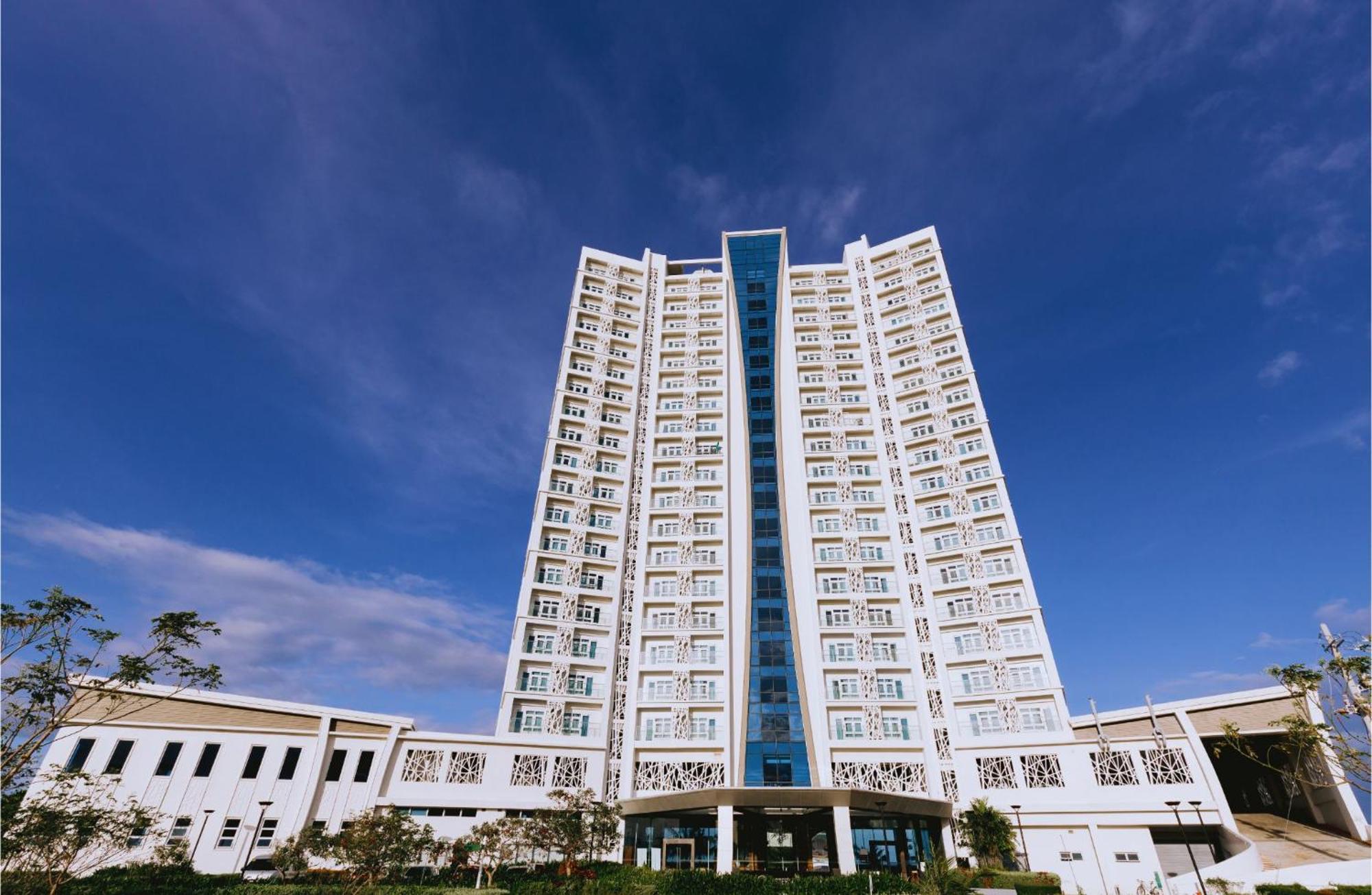 Arterra Seaview Resort Lapu-Lapu City Zewnętrze zdjęcie